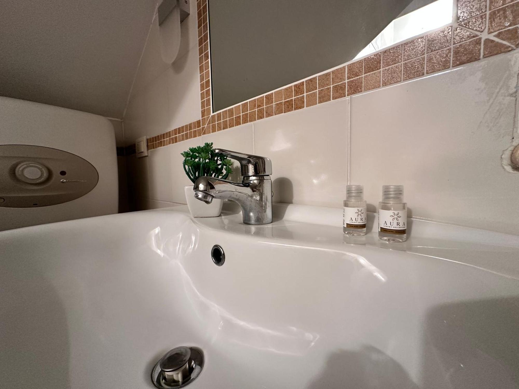 Particular Apartment In Сан Бенедето дел Тронто Екстериор снимка
